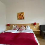 Berghof Hotel 3*
