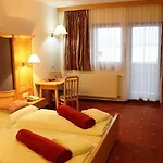 Berghof 3* ゾンネンアルペ・ナスフェルト