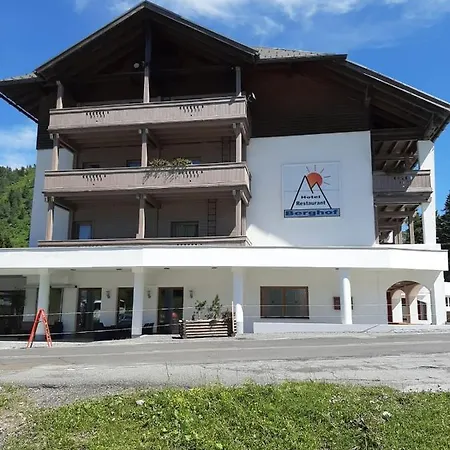 Berghof Hotel 4*