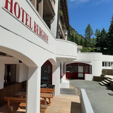 Hotel Berghof 3*