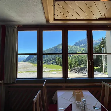Berghof Hotell