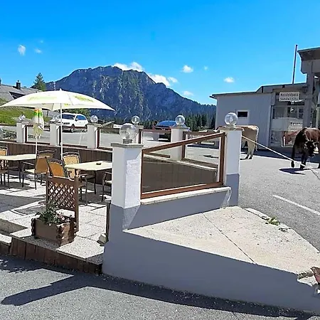 Berghof Hotel 3*