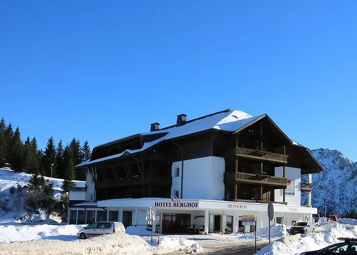 Hotel Berghof 3*
